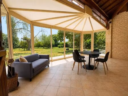 maison rénovée de plain pied de 133 m² sur un terrain de 2245 m²