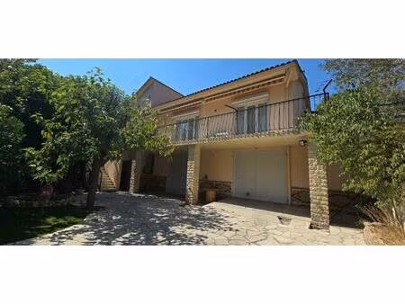 villa entièrement rénovée
