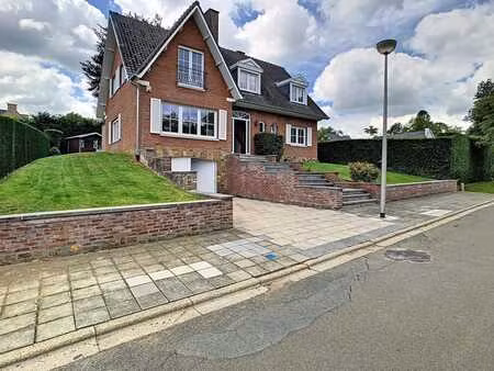 agréable villa rénovée à jezus eik