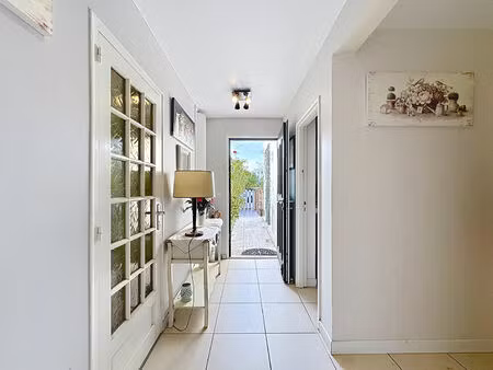 maison 7 pièces 118 m² - voisins-le-bretonneux - quartier du lac