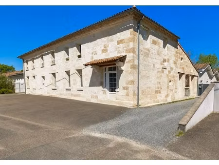 immeuble 7 pièces - 163 m²