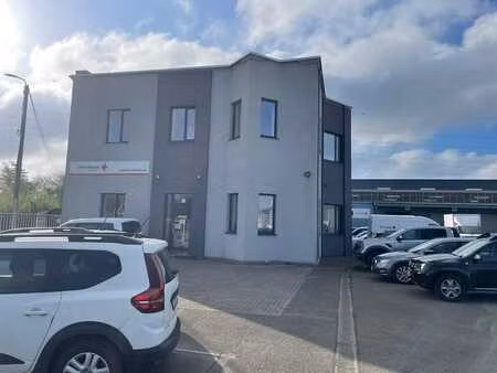 bureaux modernes à louer à ans
