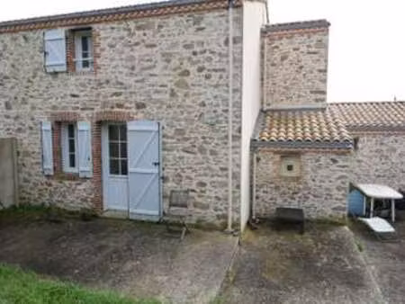 location maison à saint-viaud (44320) : à louer / 142m² saint-viaud