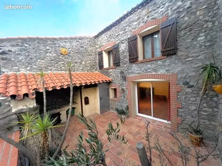 maison 7 pièces 257 m² avec terrain de loisirs