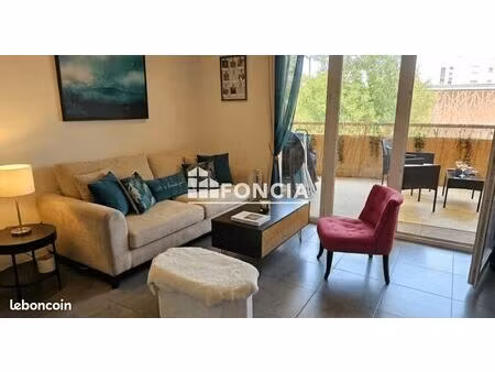 à vendre –t2 + parking   agde secteur recherché du capiscol