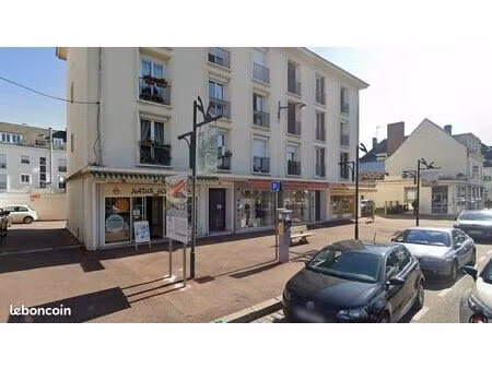 vente studio vernon centre