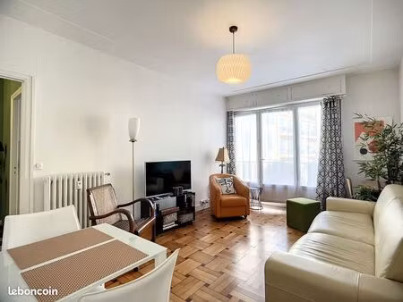 appartement 2 pièces 50 m²