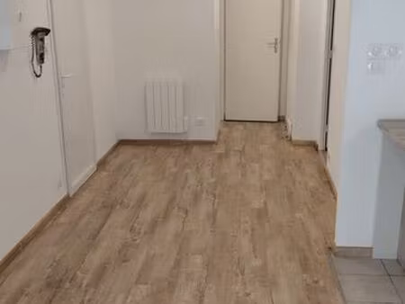 grand f2 refait à neuf hyper centre
