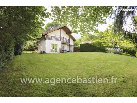 maison 6 pièces 183 m²