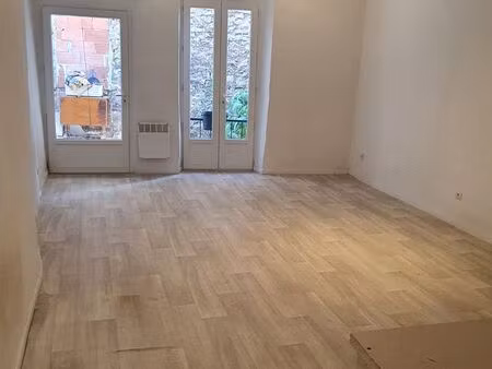 appartement t3 - 63m2 - balcon - 1/2 étage