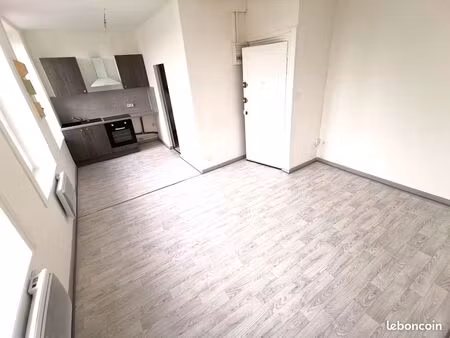 appartement t2 de 38m² refait sur sedan secteur torcy 08200
