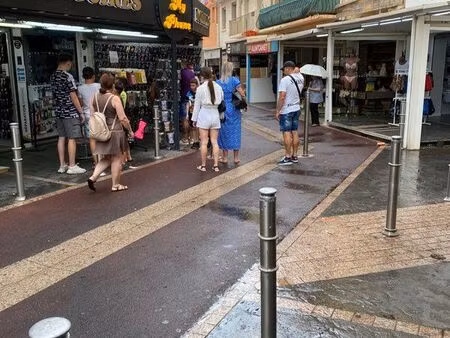 a louer f2 canet place méditerranée