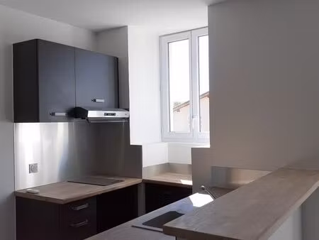 appartement situé à caussade 82300 27 rue de la république