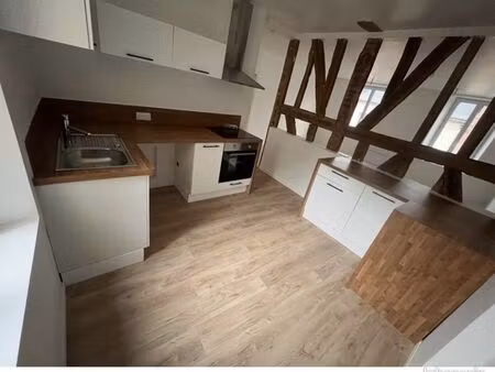 appartement f3 refait à neuf 2 minutes centre ville
