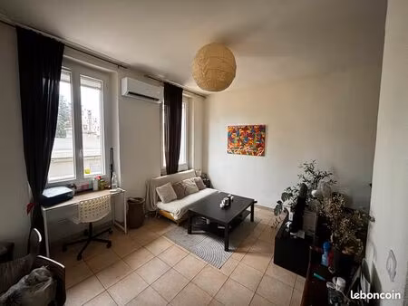 joli t1 étudiant lumineux près des commodités