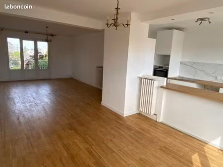 appartement 84m2 rd point de vannes