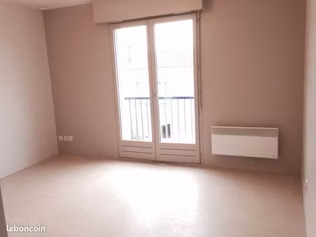 a louer studio avec place de parking
