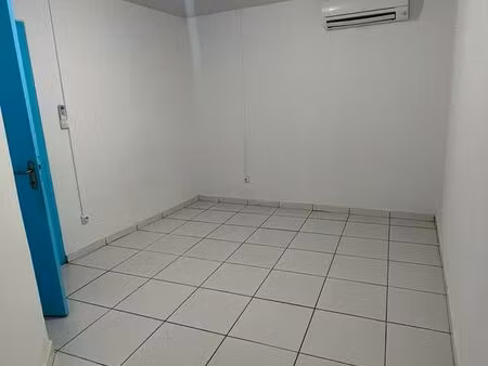 location t2