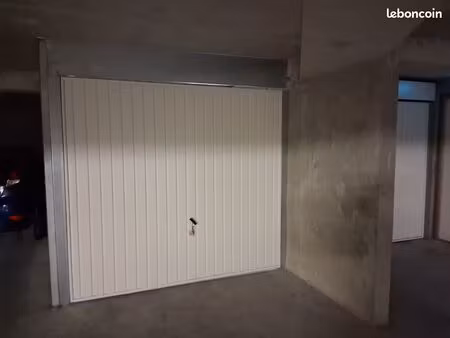offre location grand garage à aix les bains