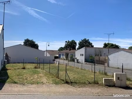 loue terrain pour potager ou stockage