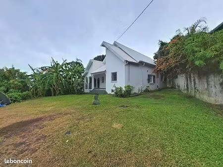 villa 5 pièces 120 m²