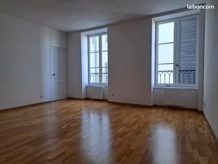 appartement 3 pièces 61 m²