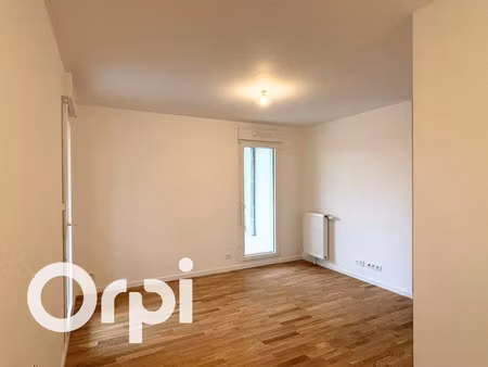 location appartement 1 pièce 31.1 m² à elancourt (78990)  760 €