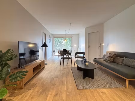 location meublée appartement 6 pièces 115 m² à toulouse (31000)  470 €