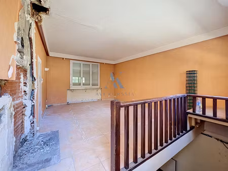 sathonay-camp appartement t2 39 m² avec extérieur de 10 m²