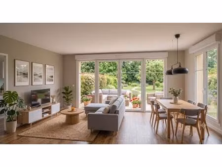 bel appartement 4 pièces à proximité immédiate des transports avec balcon !