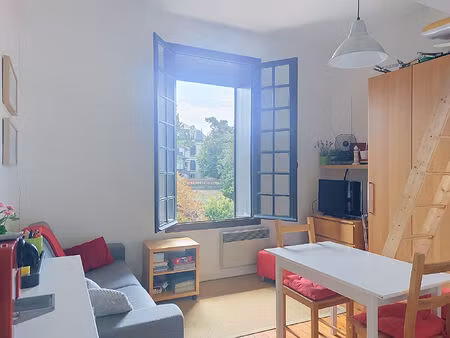 studio accès direct à la plage