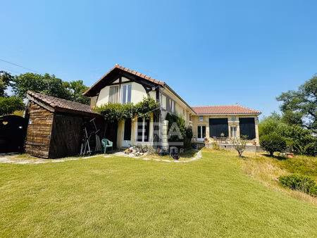 corps de ferme de charme à vendre dans le gers - 4 chambres