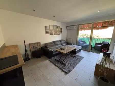 studio en excellent état peymeinade