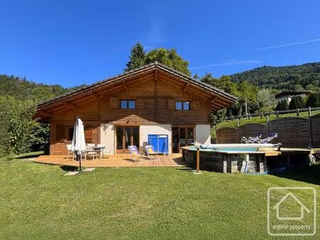 chalet 4 chambres  un studio indépendant  2 sdb  piscine  garage double