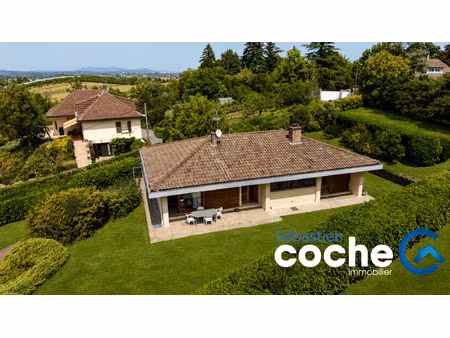 charly maison d'architecte  vue exceptionnelle  potentiel
