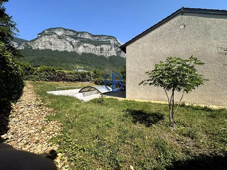 maison 106m2 garage 590 m2 de terrain avec piscine
