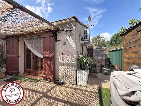 maison 2 pièces avec piscine  terrasse et parking privé dans résidence sécurisée