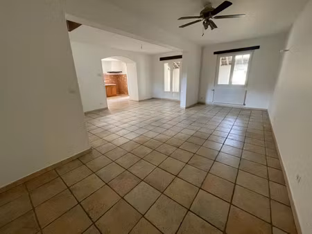 location maison 5 pièces 108.68 m² à mouroux (77120)  1 250 €