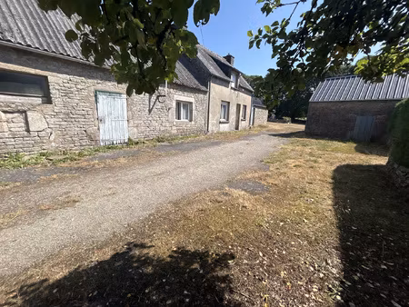 quistinic maison avec dépendances sur un terrain de 2 327