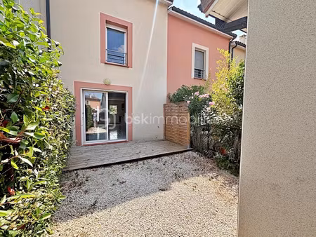 location villa 3 pièces 67.44 m² à saint-sulpice (81370)  839 €