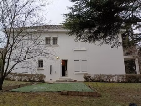 villa t6 meublée de 148 m² avec jardin  garage et cheminée – ramonville-saint-agne