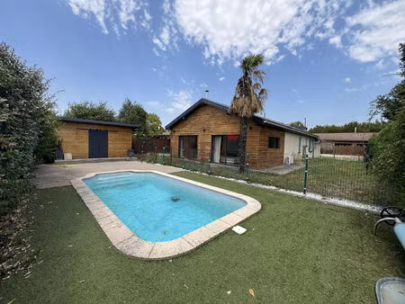 à louer - maison meublée de plain-pied avec piscine et vaste pièce de vie ? villette-de-vi