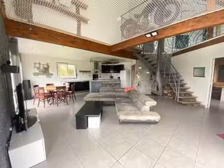 location maison meublé au ménil-de-briouze (61220) : à louer meublé / 124m² le ménil-de-br