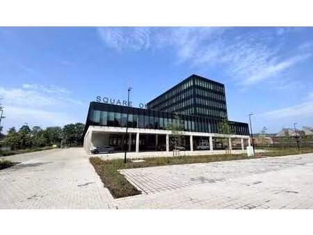 bureaux haut de gamme à louer à square one à geel