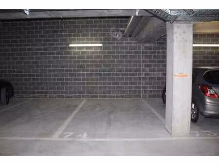 papeteries de genval - emplacements de parking intérieurs