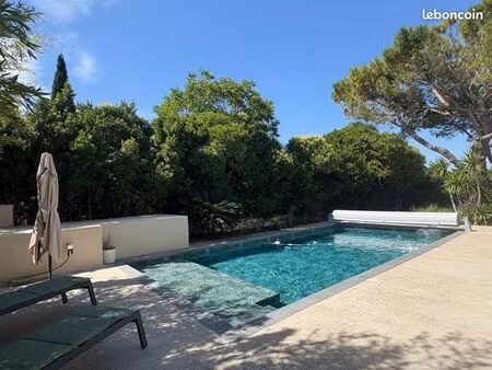 maison de charme avec piscine et dépendance