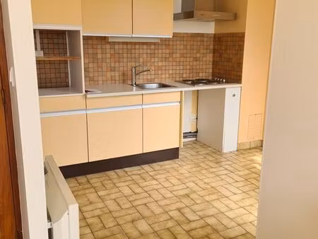 charmant t2 44 5 m² avec balcon  box privatif et ascenseur – calme – albi madeleine