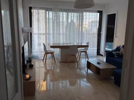 grand t2 de 60m2;refait à neuf tout équipé