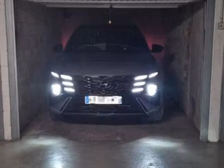 à louer – box fermé de 14 m² dans une résidence très sécurisée