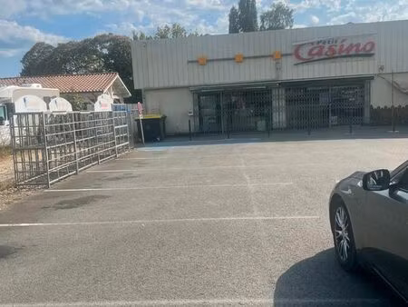 centre commercial à louer